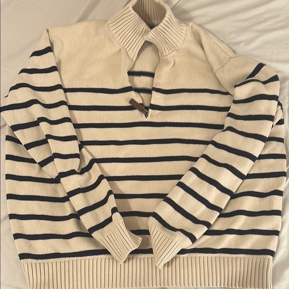 Brandy Melville Cream and Navy Turtleneck Sweater